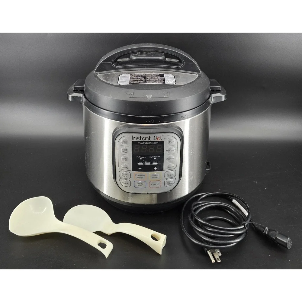 Instant Pot Pressure Cooker IP-DUO60 V3 7-in-1 Programmable 6 Quart Convenient